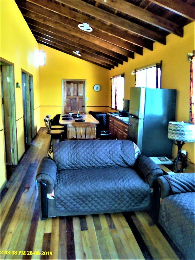 Fully Equipped 2 Bedroom Tree Top Cottage, With Large Balcony In Private Garden San Ignacio Exterior photo